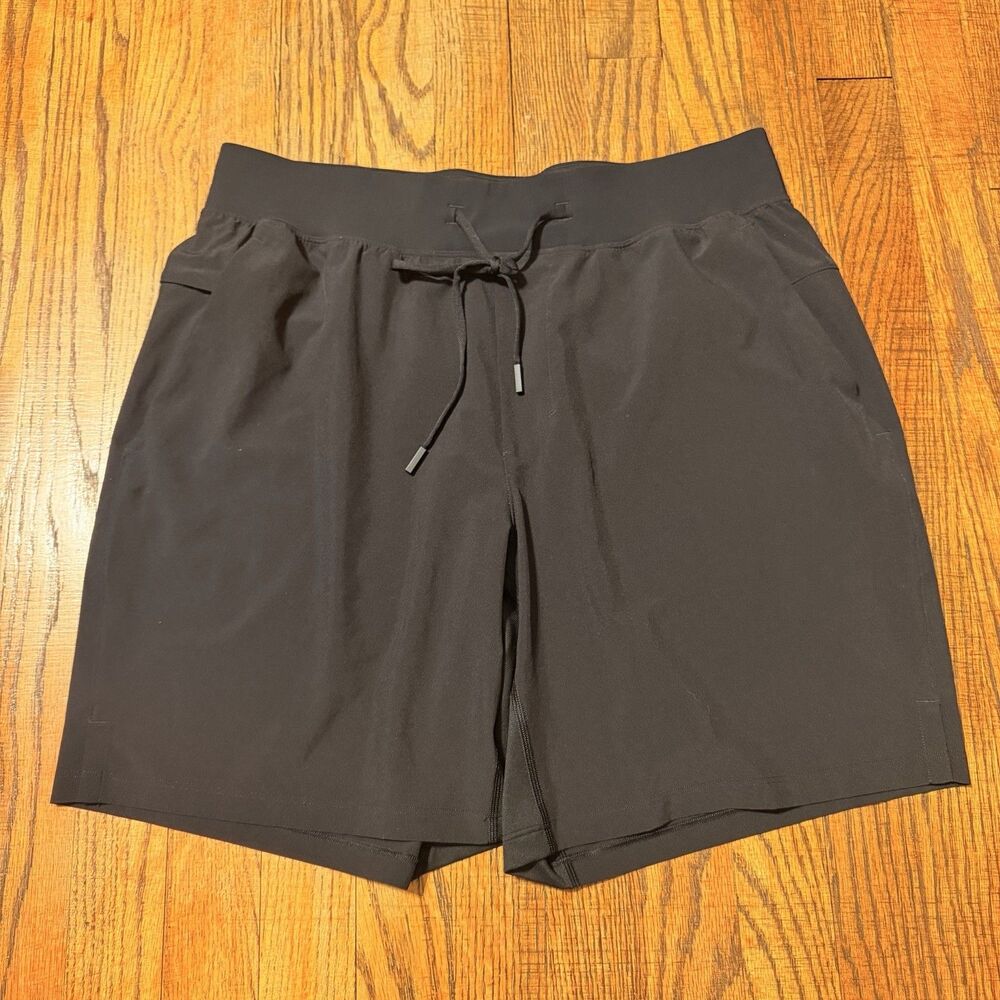 Lululemon Mens T.H.E. Shorts Mens L 8” Black Linerless Running Pockets Gym